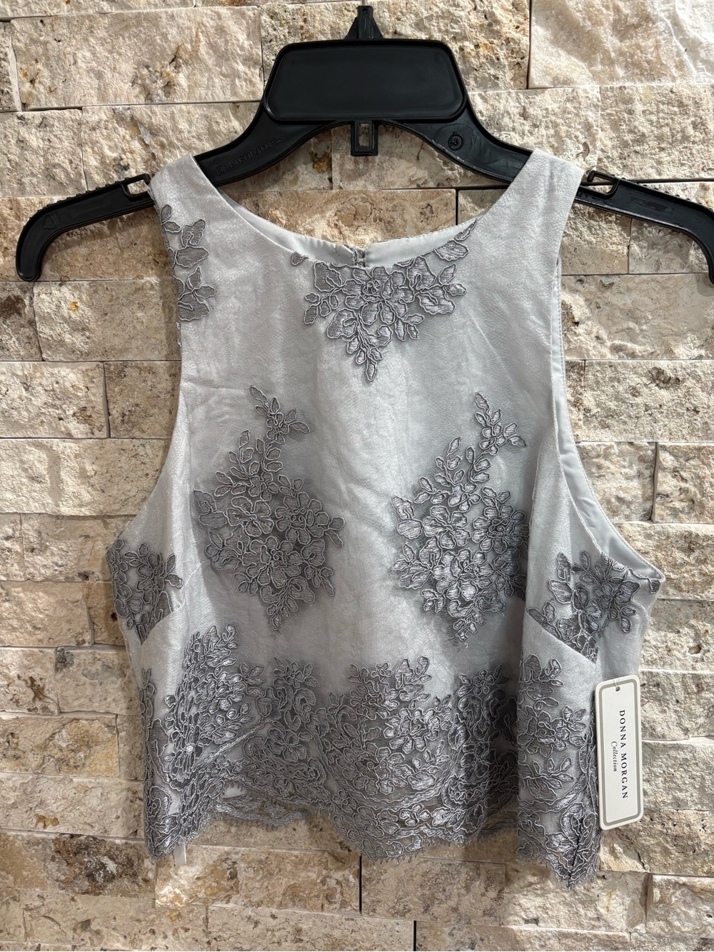 Donna Morgan Silver Floral Appliqué Sleeveless Camisole size 2